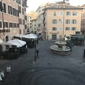 Magia A Campo De' Fiori Rom
